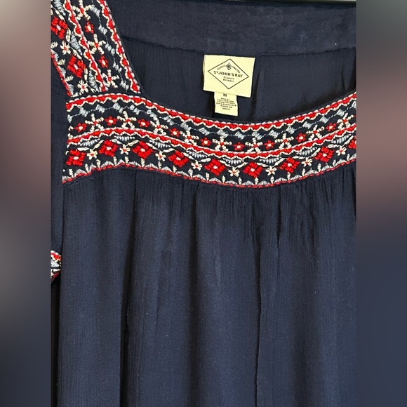 St. John’s Bay Navy Blue Embroidered Boho Peasant Top Size M - Picture 5 of 8